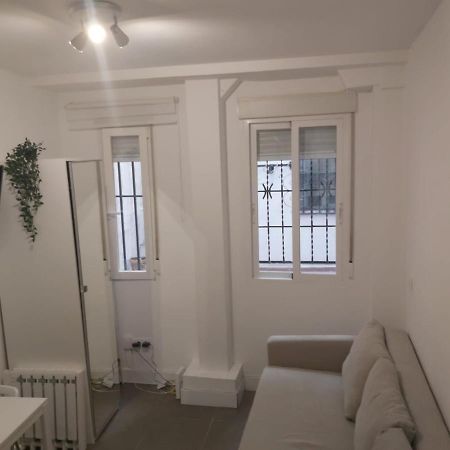 Apartament Cozy Studio Reina Sofia Amparo Madryt Zewnętrze zdjęcie